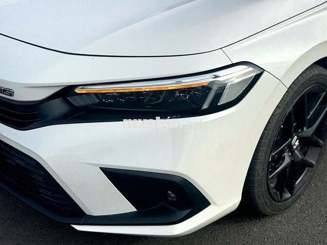 Honda Civic 2023 RS 1.5 AT - 32000 km