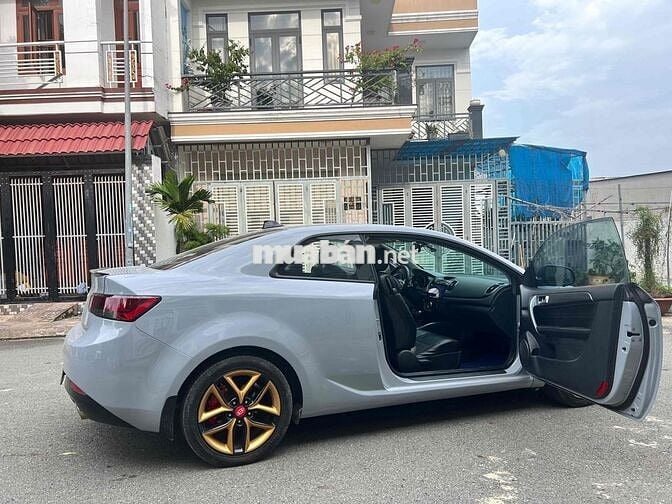 Kia Cerato Koup 2.0 AT 6 Cấp 2 cửa 5 Chỗ Rất Đẹp