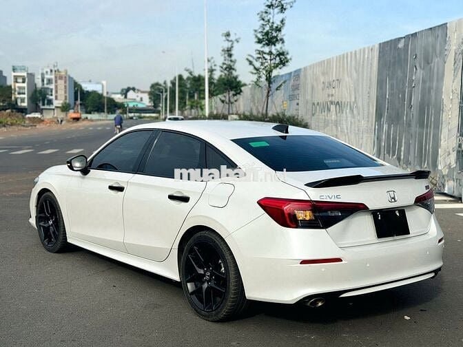 Honda Civic 2023 RS 1.5 AT - 32000 km