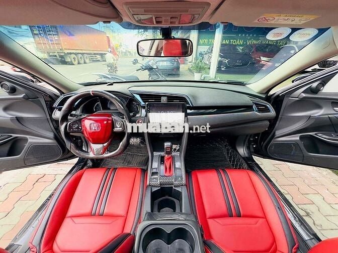 Honda Civic 2016 model 2017 1.5 Turbo giá cực tốt