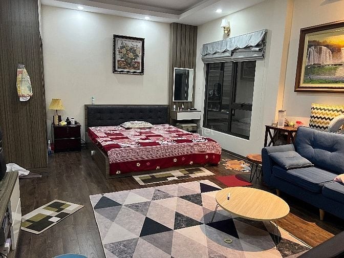 cho thuê căn hộ tầng 3, bếp ở tầng 1, đủ tiện nghi