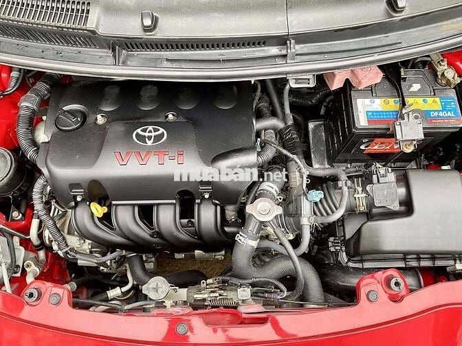 Toyota Yaris 2009 1.3 AT - 90000 km