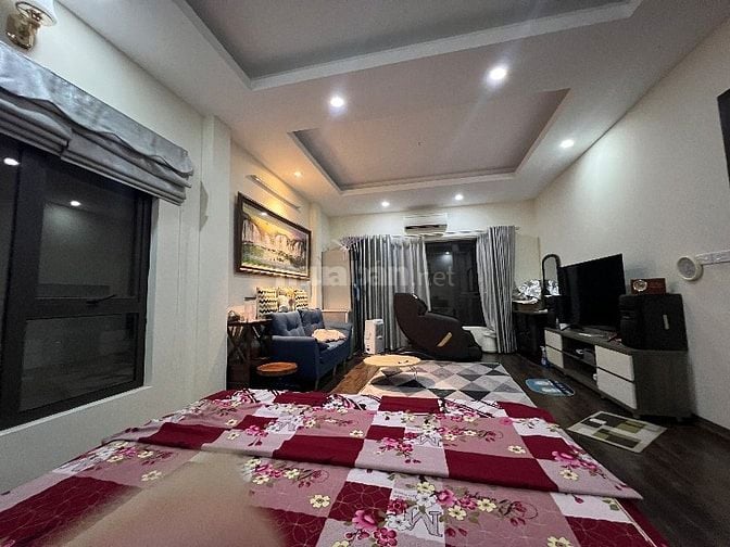 cho thuê căn hộ tầng 3, bếp ở tầng 1, đủ tiện nghi