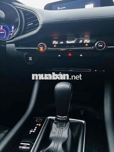Mazda 3 Sport 1.5L Premium 2022 biển sg - 39000 km