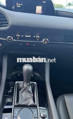 Mazda 3 Sport 1.5L Premium 2022 biển sg - 39000 km