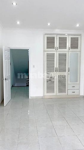 Bán nhà hẻm êm Nguyễn Trọng Tuyển, P1, Tân Bình, 2,65 tỷ, sổ riêng !!