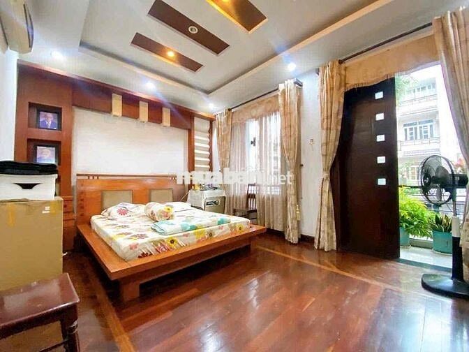 Bán nhà đẹp hẻm xe tải 5x14 4 tầng mới đẹp ở ngay, gần nhà ga T3 TSN