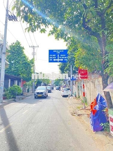 Bán đất hẻm xe tải ngay đường số 9, Linh Tây. DT 90.3m2 SHR, MT 7.63m