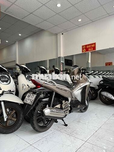 AIR BLADE 2012. Xém Cọp - Cực Đẹp - Máy Zin Êm Ấm