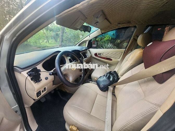 Xe Innova 2006 G - 345678 km