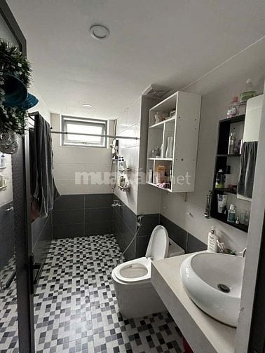 Giá 11tr, CHCC Republic, Cộng Hòa, P4, TB, 50m2, Nội thất, Nhà mới.