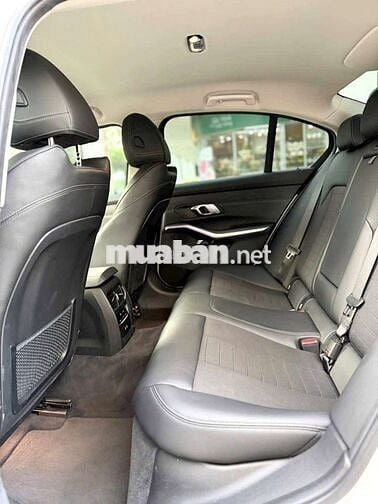 BMW 320i Sport Line 2021 30.000km Trắng