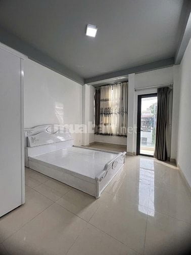 Cho thuê nhà mặt tiền kinh doanh Lạc Long Quân, Q11. Mới đẹp.