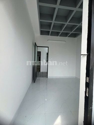 Cho thuê nhà mặt tiền kinh doanh Lạc Long Quân, Q11. Mới đẹp.