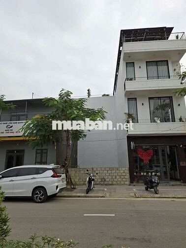 Địa chỉ: 20 Vỗ Nguyên Giáp.Thành Phố Huế