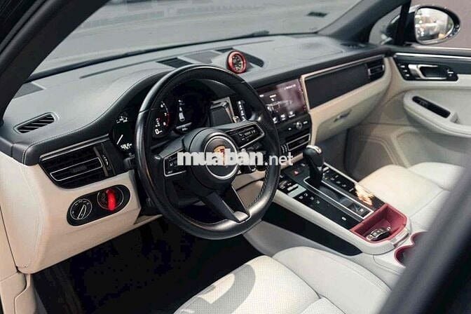 Porsche Macan FL Model 2022 . Đen - Kem . Odo 5v8
