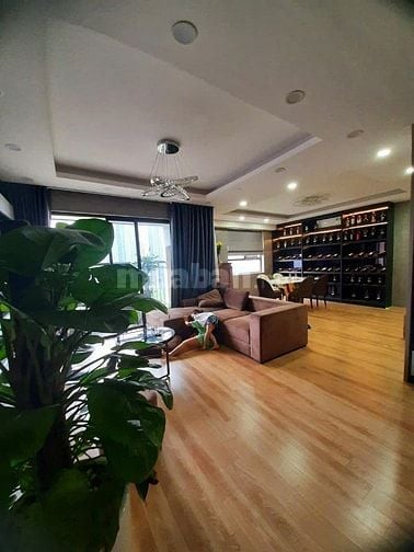 Chính chủ cần bán căn góc 92m 2 ngủ ở toà Tây Hồ Riverview, ngay cạnh 