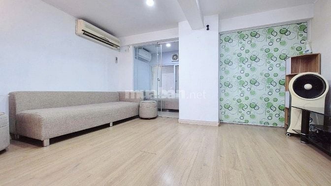 Bán căn hộ CCMN 3 phòng ngủ trung tâm Cầu Giấy, Hà Nội.