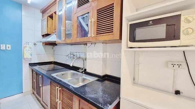 Bán căn hộ CCMN 3 phòng ngủ trung tâm Cầu Giấy, Hà Nội.