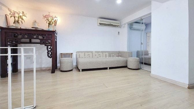 Bán căn hộ CCMN 3 phòng ngủ trung tâm Cầu Giấy, Hà Nội.