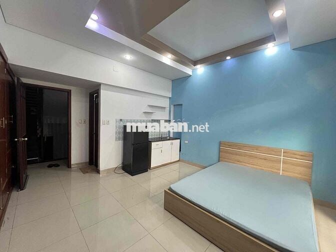 PHÒNG GIÁ RẺ FULL NỘI THẤT TỦ LẠNH MÁY LẠNH NGAY CÔNG VIÊN LÀNG HOA GV