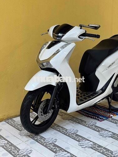 SH 125 đời 2022 trắng đen mới keng 43E1-637.39