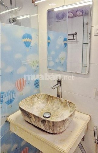 Bán căn hộ CCMN 3 phòng ngủ trung tâm Cầu Giấy, Hà Nội.