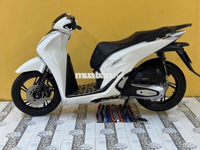 SH 125 đời 2022 trắng đen mới keng 43E1-637.39