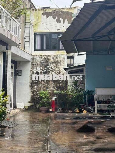 Chia gia tài cần bán gấp nhà giá rẻ. 71m2 giá 5.550 tỷ. Hh 100 triệu