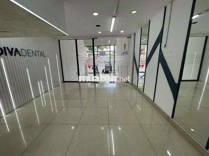 MT TRẦN HƯNG ĐẠO Q1. DT 70M2. GIÁ CHỈ 25TR