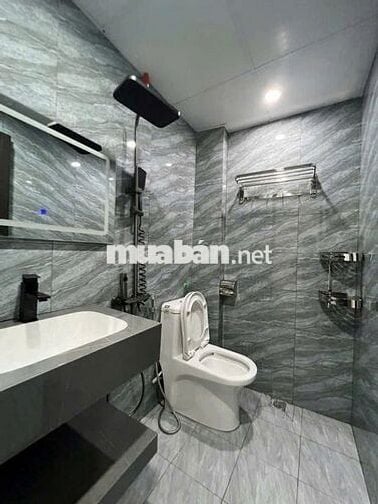 Bán nhà ngõ Thông Phong, Đống Đa 20m ra ô tô, 41m², 5 ngủ, 8.95 tỷ