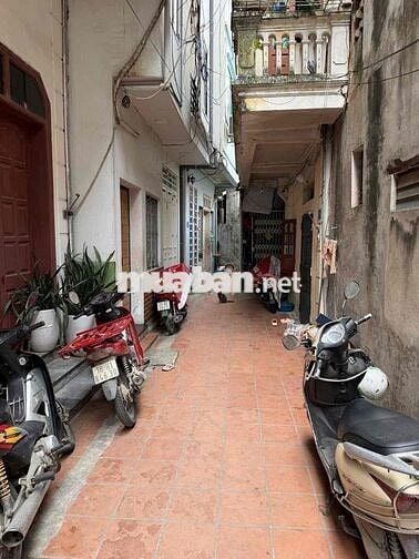 Bán nhà ngọc thuỵ - long biên giá rẻ nhất khu vực 30M 3 tầng