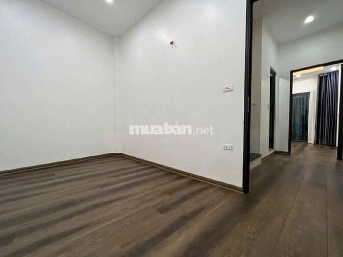 Bán nhà ngõ Thông Phong, Đống Đa 20m ra ô tô, 41m², 5 ngủ, 8.95 tỷ