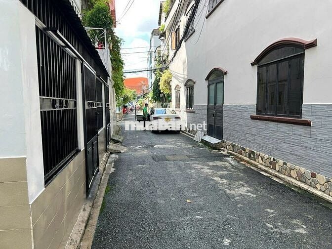 Phòng 18m2 ở cư xá đồng tiến , thành thái quận 10