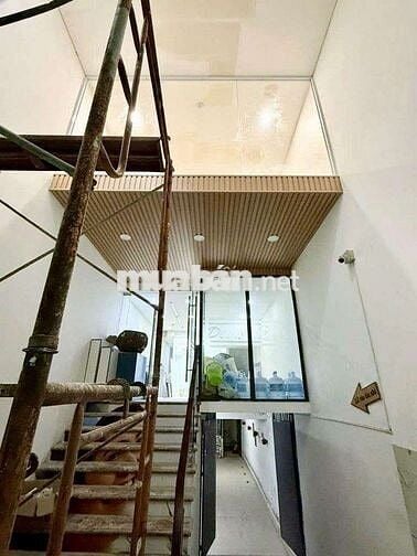 MT TRẦN HƯNG ĐẠO Q1. DT 70M2. GIÁ CHỈ 25TR