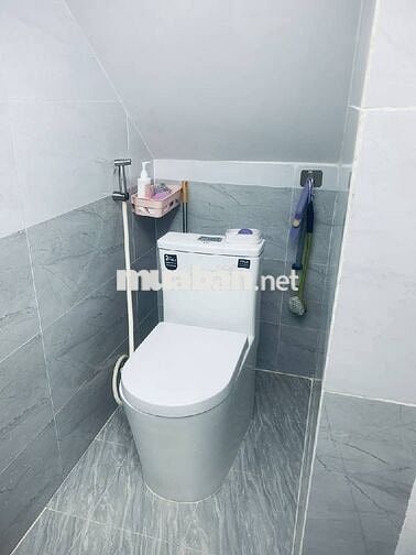 NHÀ ĐẸP Q4- 4 TẦNG - 40m2 - SÁT MT- KO QH- CHỈ 4 TỶ NHỈNH