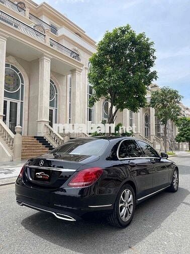 MERCEDES-BENZ C200 2015