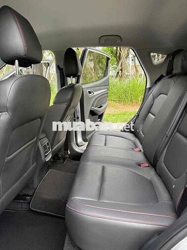 MG ZS 2023 Com 9600km Bạc