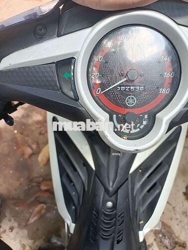 Xe mới còn lớp keo lột ra mới toanh,xe đẹp giá tốt