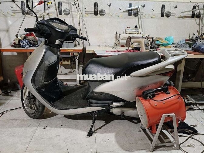 Xe nhà đang chạy máy êm