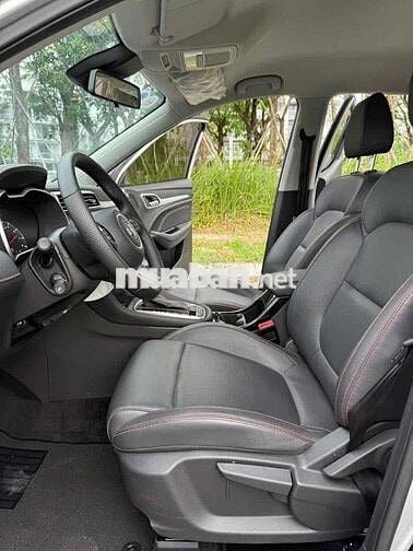 MG ZS 2023 Com 9600km Bạc