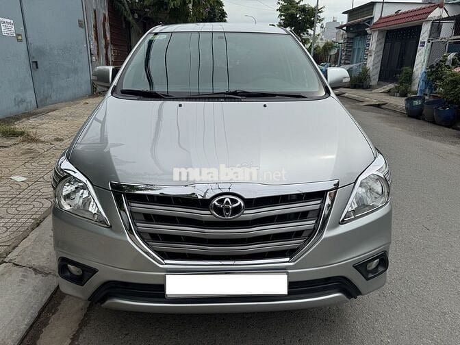Toyota Innova 2016 2.0G Bạc