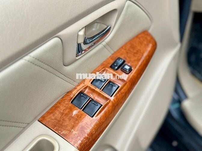 Toyota Fortuner 2010