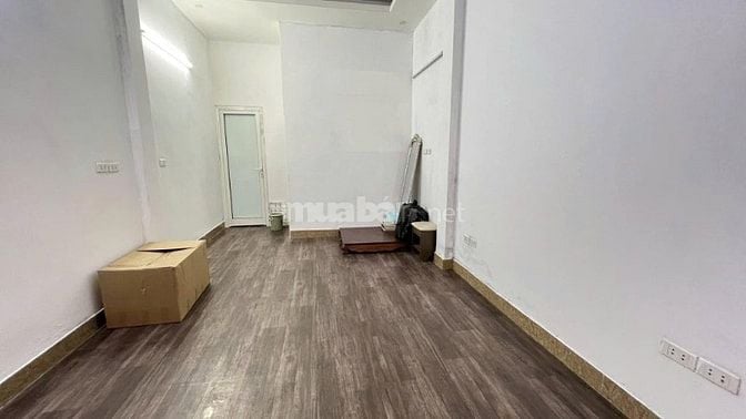 Cho thuê mặt bằng tầng 1 phố Đông Tác, Phường Kim Liên, Hà Nội