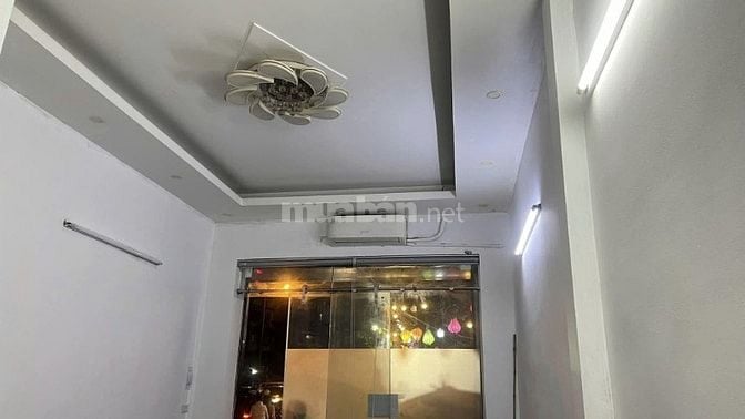 Cho thuê mặt bằng tầng 1 phố Đông Tác, Phường Kim Liên, Hà Nội