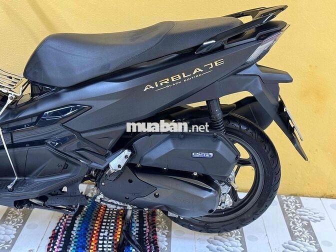 AB 135 mẫu 4val đen mù mới keng 43E1-652.59