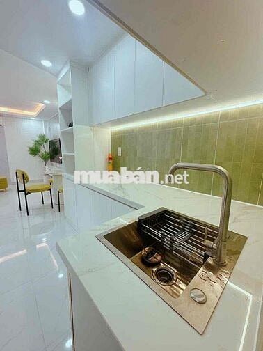 Nhà Nguyễn Văn Trỗi, 28m2, 4x7m, 5PN, bán gấp giá nhỉnh 6 tỷ