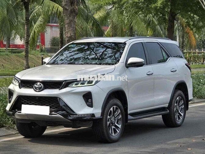 Toyota Fortuner 2022 Legender 2.4 4x2 AT - 80000km