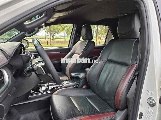 Toyota Fortuner 2022 Legender 2.4 4x2 AT - 80000km