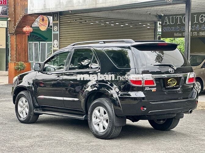 Toyota Fortuner 2010